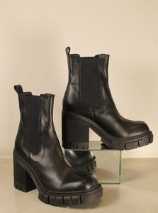 XY BOTIN NERO LESTROSSA